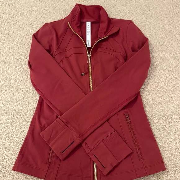 Lululemon define jacket- Mulled wine with gold zip - Picture 6 of 8